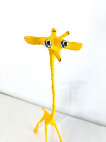 Yellow giraffe - Image 2