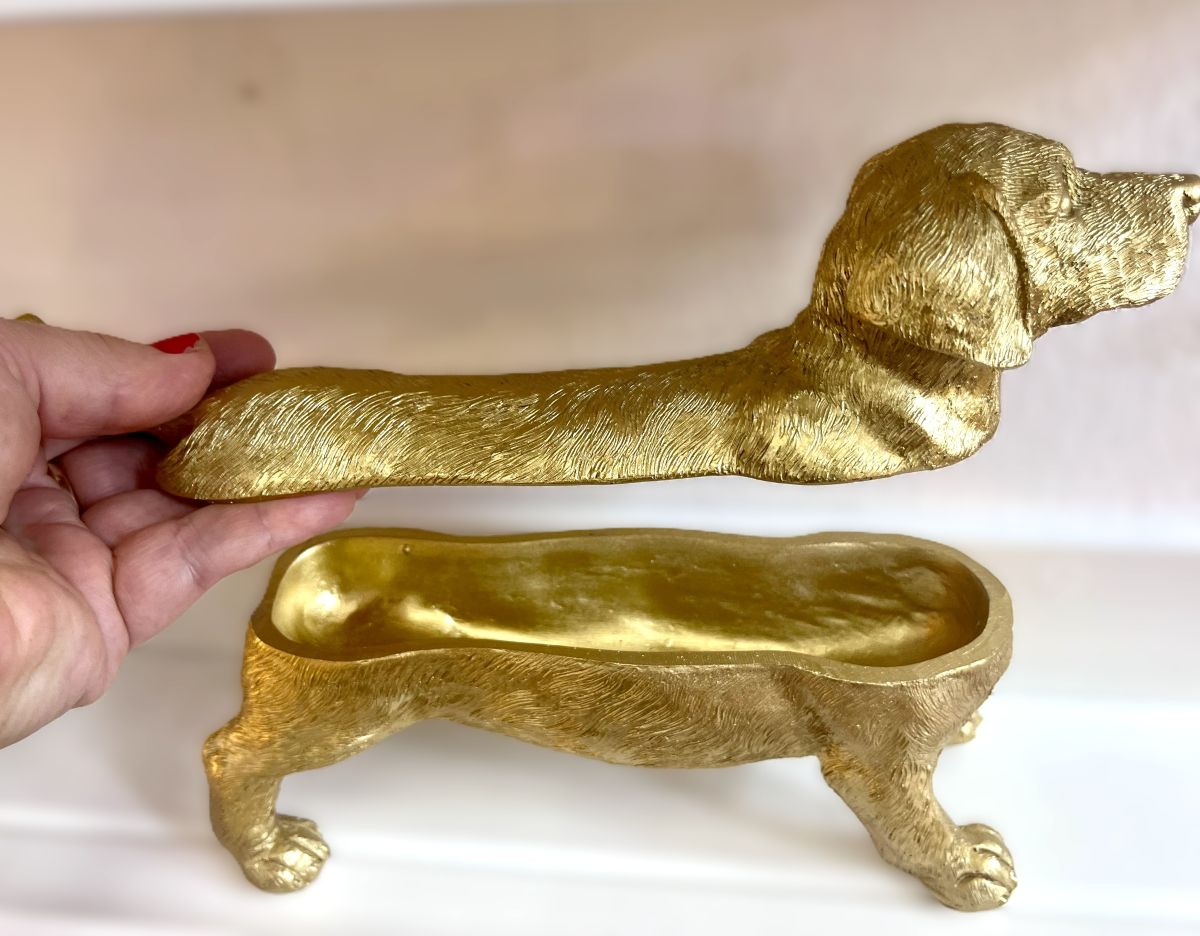 Caja decorativa perro salchicha dorada con tapa 22€ - Image 3